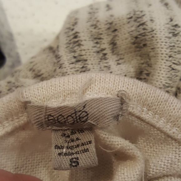 ❤4 for 20❤ Ecote  Anthropologie embroidered tank - Picture 4 of 4